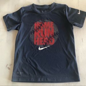 Boys size 5-6 yrs dri-fit Nike shirt.